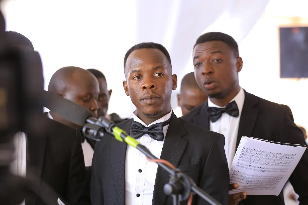 The Tenors & Basses in Song